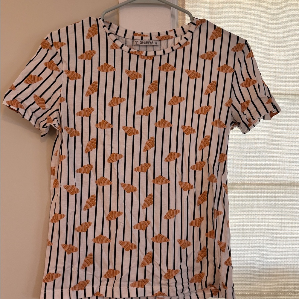 Pull&Bear White and Orange Croissant Print Tee